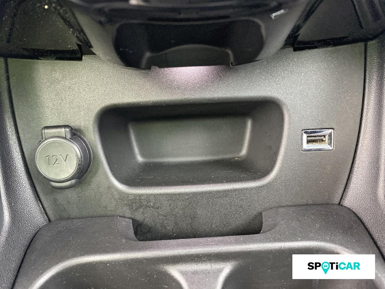 Citroën C3 Aircross puretech 130ch s&s shine e6.d-temp — photo 16