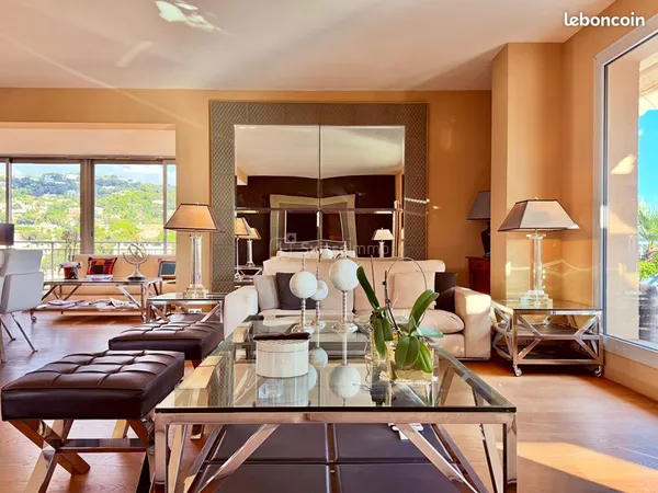 Appartement 5 pièces 166 m²