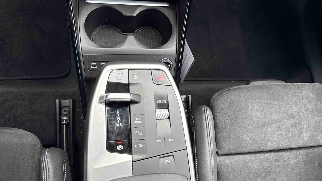 BMW Active Tourer 220i 170 ch DKG7 — photo 15
