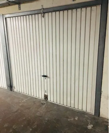 Box 12 m2 à louer