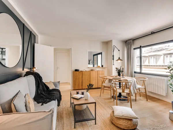 Font - 1 chambre et balcon à Opéra