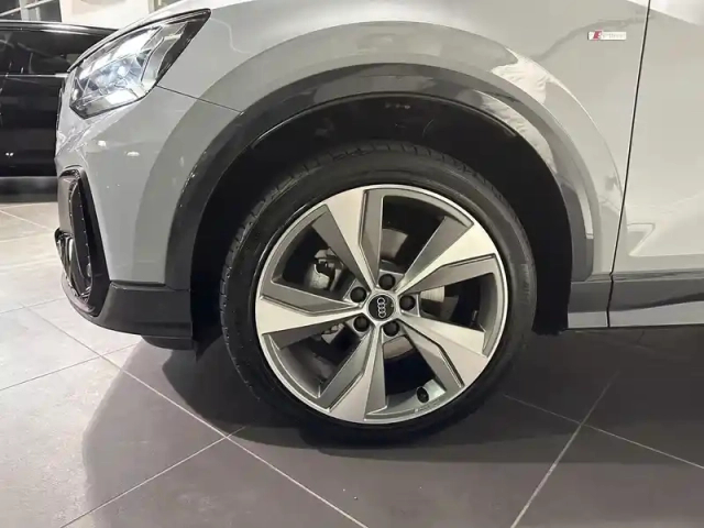 Audi Q2 35 tdi 150 s tronic 7 — photo 6
