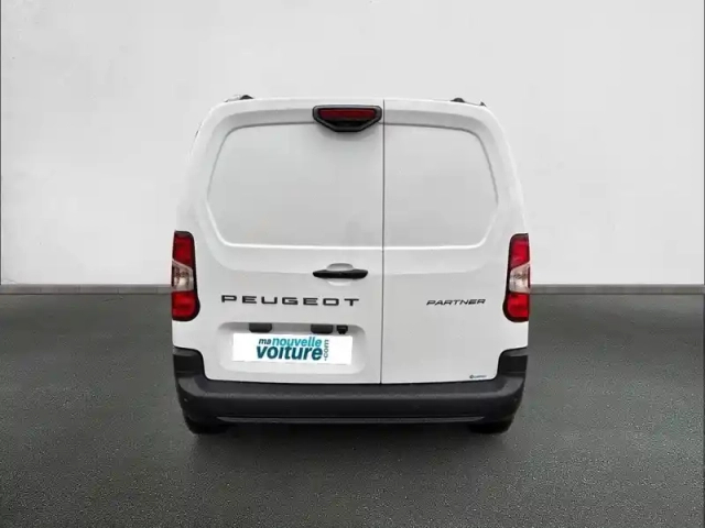 Peugeot Partner fourgon m diesel 100 ch manuelle — photo 45