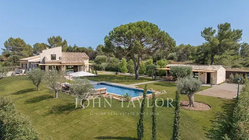 Villa 290 m²