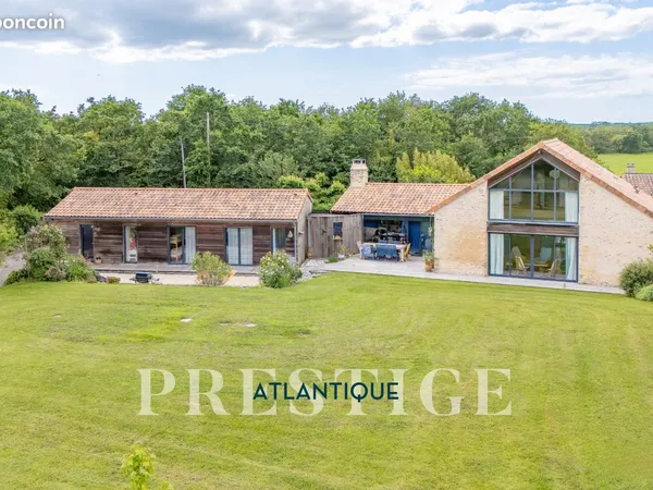 Propriété 8 pièces 183 m²