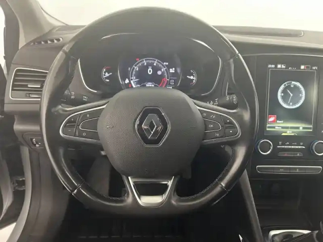 Renault Megane mégane iv berline tce 140 energy — photo 24