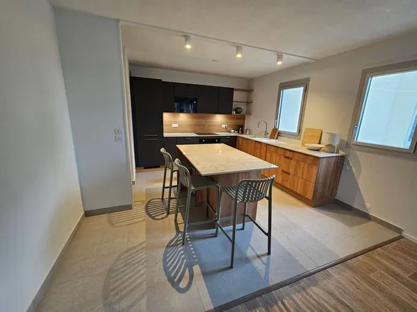 Appartement 3 pièces 82 m²