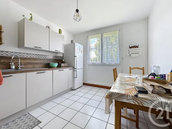 Appartement 4 pièces 80 m²