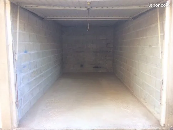Box Garage Rue de Molina