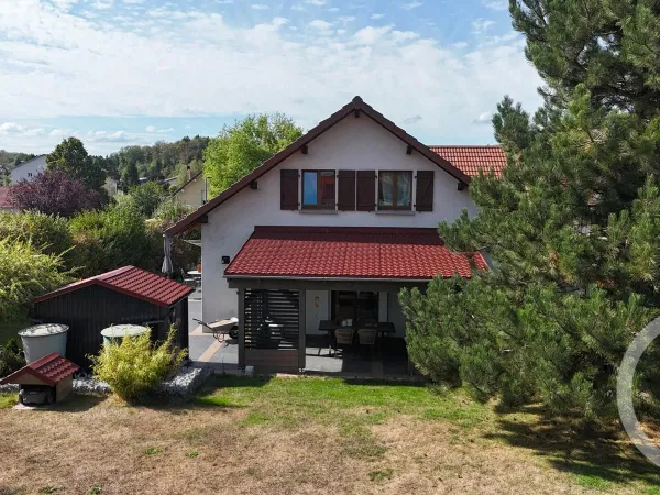 Maison 6 pièces 148 m²