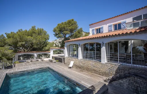 Villa 8 pièces 355 m²