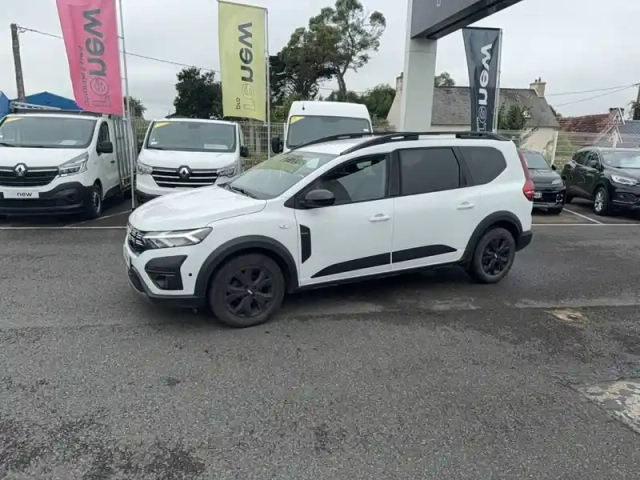 Dacia Jogger tce 110 5 places — photo 1