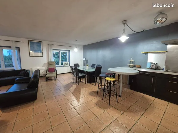 Duplex meublé 152,5 m² - 4 chambres - Grand séjour - Idéal colocation - 13002/Joliette