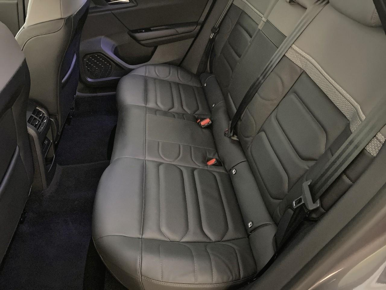 Citroën C5 X hybride 145 ch e-dcs6 plus — photo 10