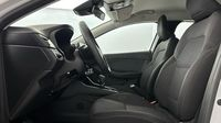 Renault Clio 1.6 E-Tech hybride 145ch Equilibre — photo 12
