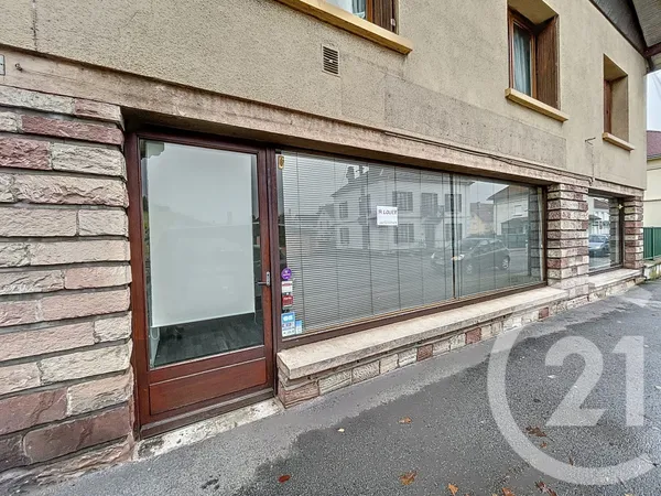 Local commercial 74 m²