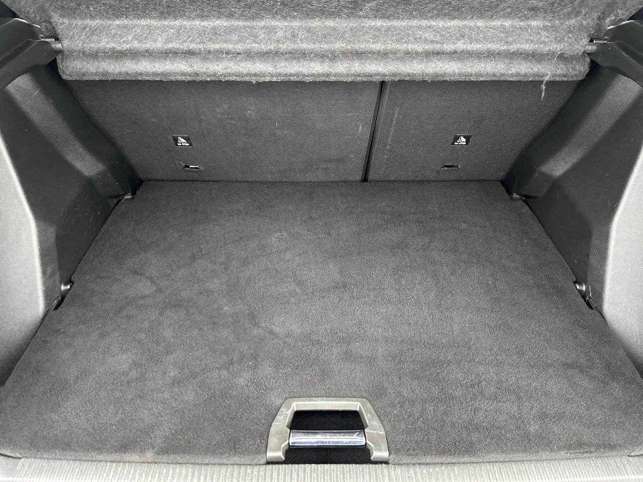 Peugeot 2008 puretech 100 s&s bvm6 style — photo 14
