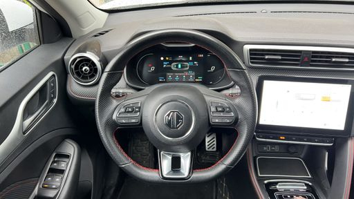 MG ZS 156 70kWh - Luxury – 2022 – 82441 km – Électrique – Boîte Automatique — photo 32
