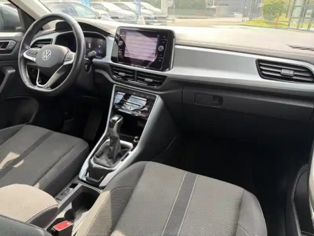 Volkswagen T-Roc 1.5 tsi evo 150ch life plus dsg7 — photo 12