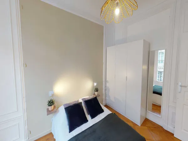 Chambre à Paris - Rue Boissière, Chaillot