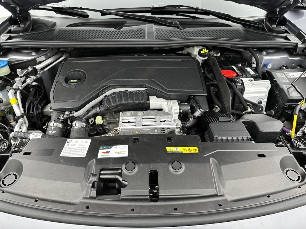 Peugeot 308 hybrid 145 e-dcs6 allure — photo 13