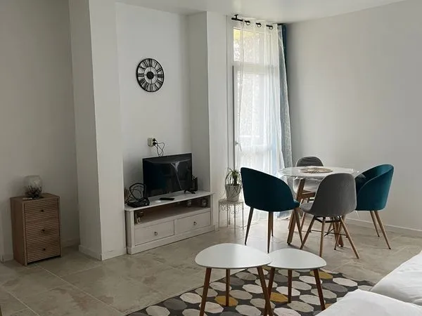 Appartement à louer T3 refait à neuf Lyon 8