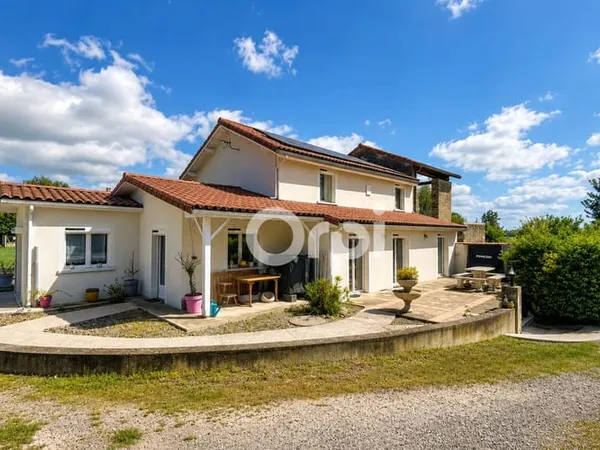Maison 7 pièces 178 m²