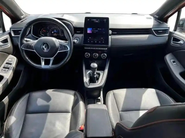 Renault Clio 1.0 tce 100ch initiale paris — photo 21