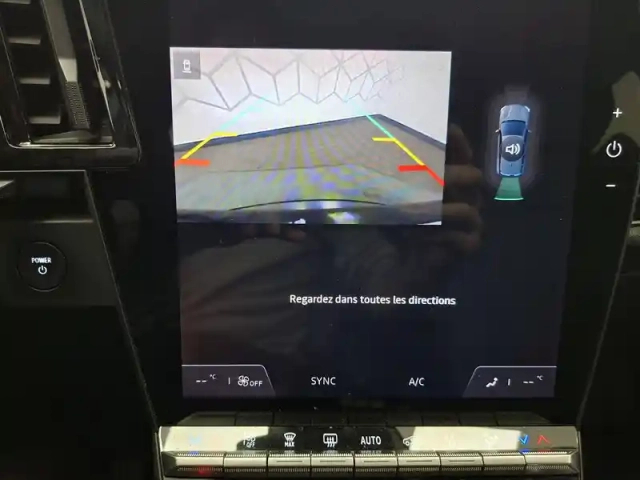 Renault Megane e-tech ev60 130ch super charge — photo 46