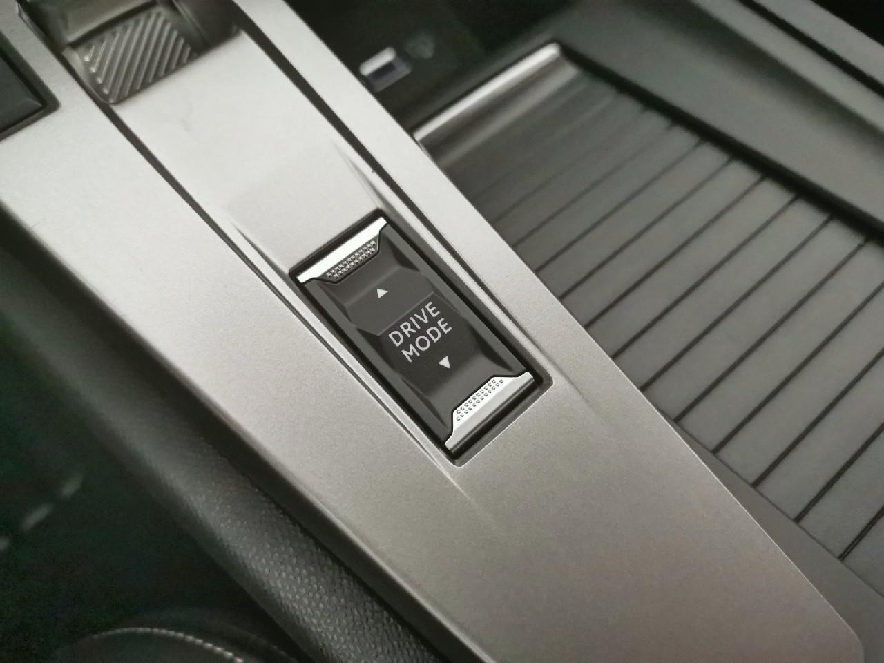 Peugeot 308 sw hybrid 145 e-dcs6 allure — photo 30