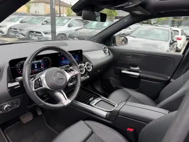 Mercedes Gla 200 d progressive line — photo 33
