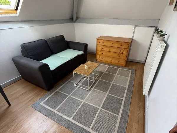 Chambre meublee