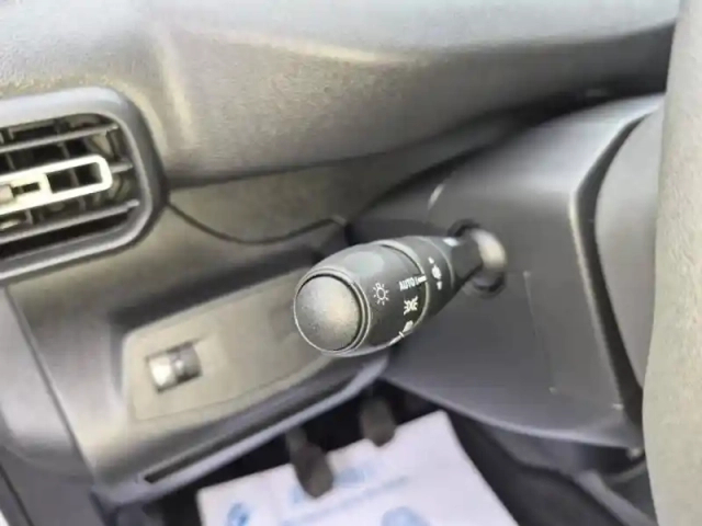 Peugeot Partner m 650kg bluehdi 100 ch s&amp;s — photo 11