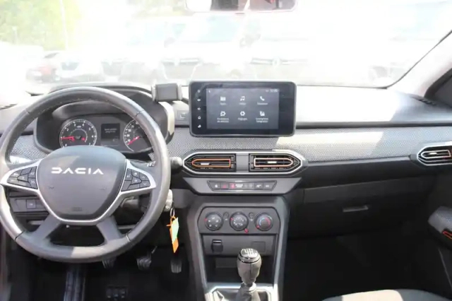 Dacia Sandero eco-g 100 — photo 15