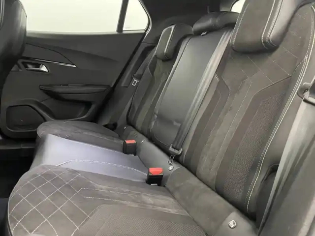Peugeot 2008 puretech 130 s&amp;s eat8 — photo 15