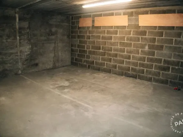 Parking/Garage/Box 30 m²