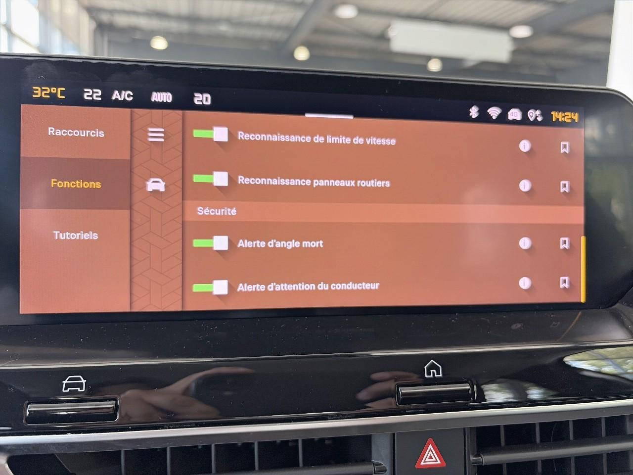Citroën C4 X puretech 130 s&s eat8 shine — photo 24
