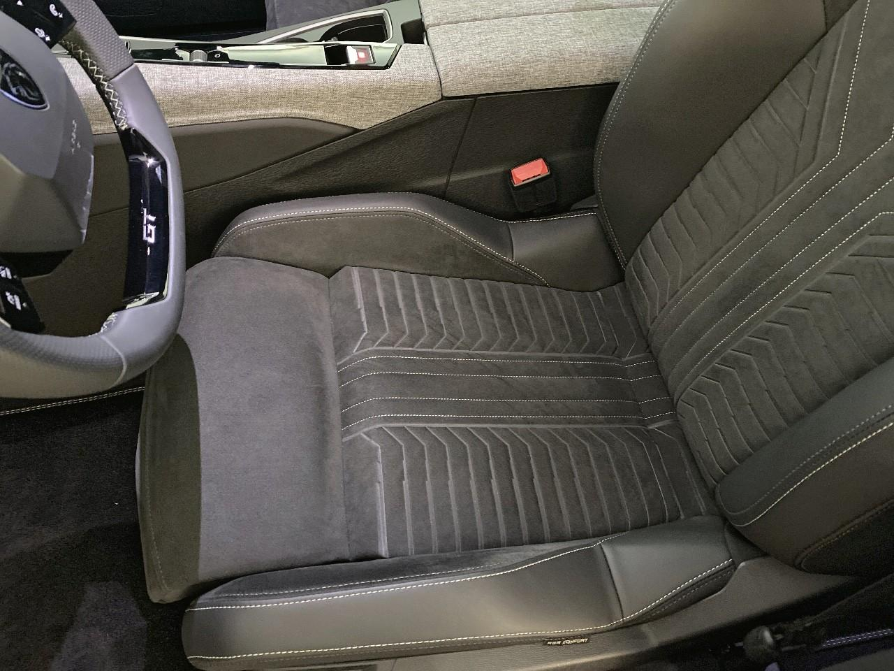 Peugeot 3008 plug-in hybrid 195 e-dcs7 gt — photo 9