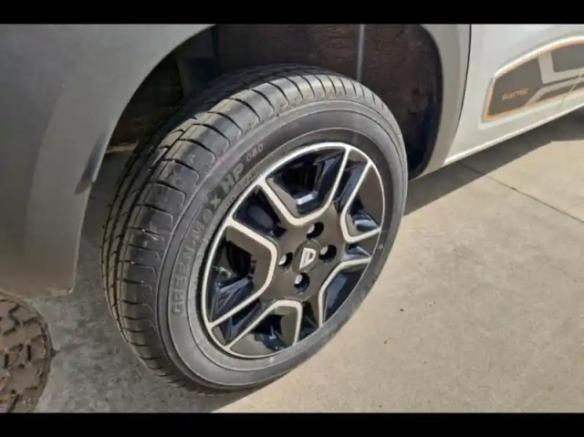 Dacia Spring 45ch expression — photo 13