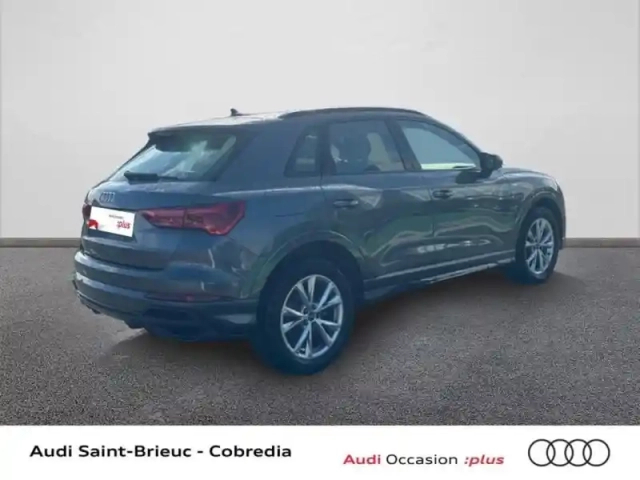 Audi Q3 35 tfsi 150ch s line s tronic 7 — photo 4