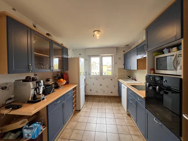Appartement 95m2 + Terrasse 35m2 + Jardin 300m2 + Double Gar