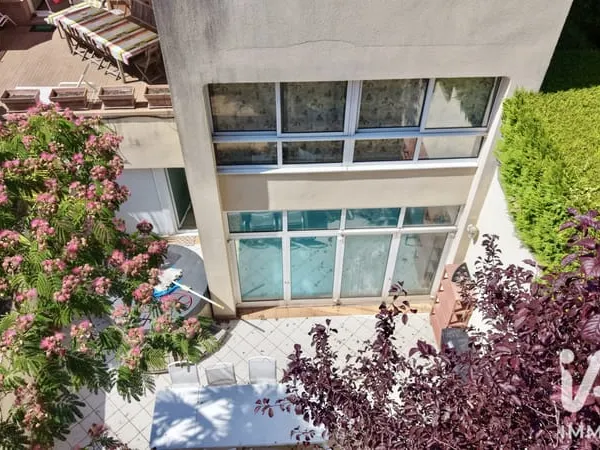 Maison 8 pièces 276 m²