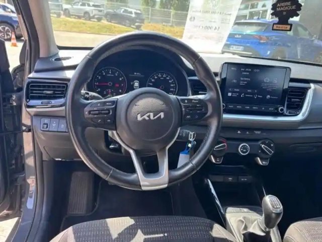 Kia Stonic 1.0 t-gdi 100ch active — photo 10