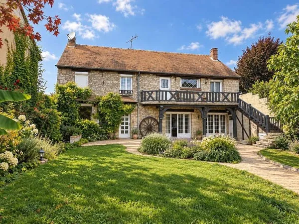 Maison 13 pièces 264 m²