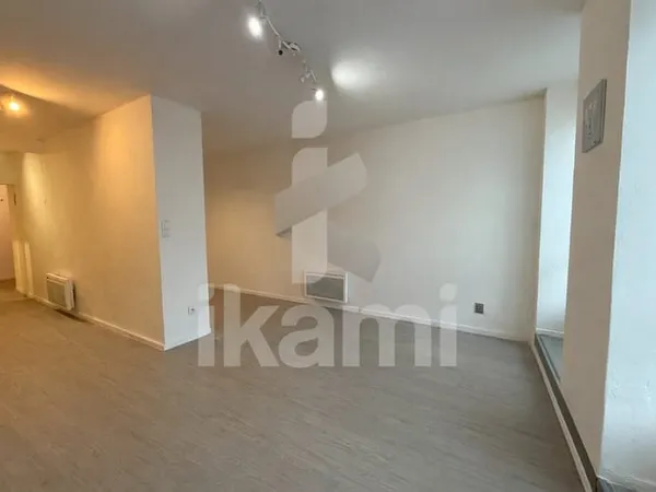 Studio et local commercial Rive-De-Gier