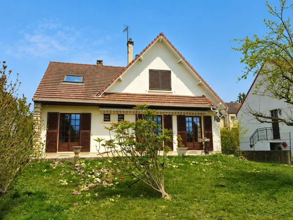 Maison 6 pièces 140 m²