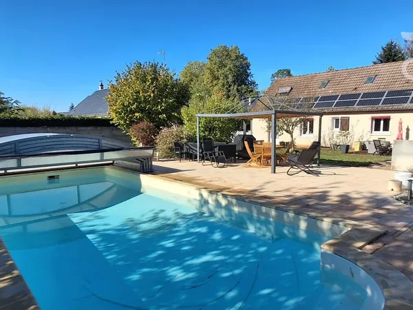 A VENDRE à Vineuil, Maison 5 chambres + Piscine