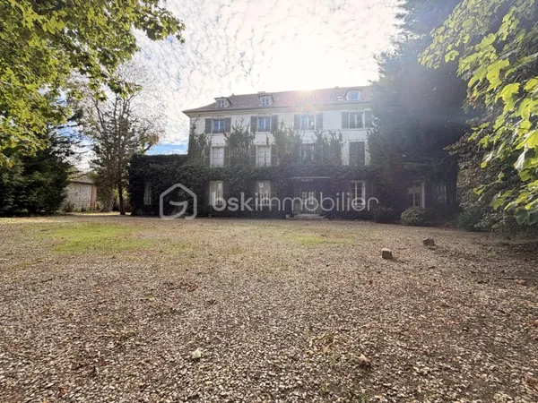 Maison 10 pièces 480 m²