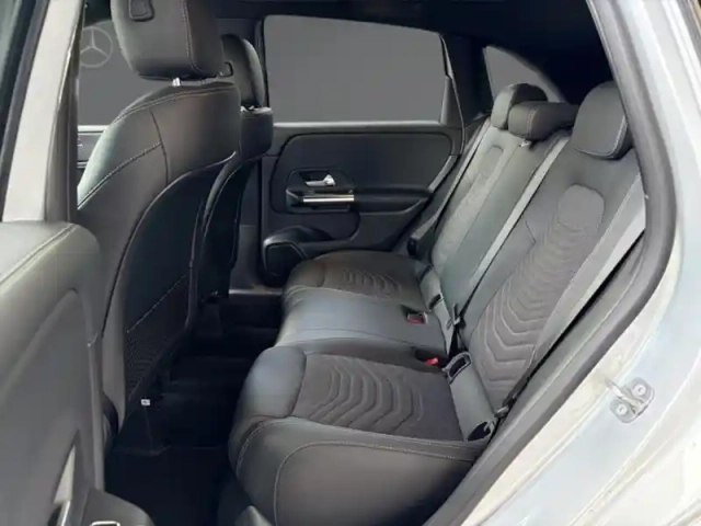 Mercedes Classe B 200 d progressive line — photo 31