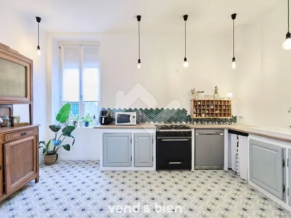 Maison 7 pièces 175 m²